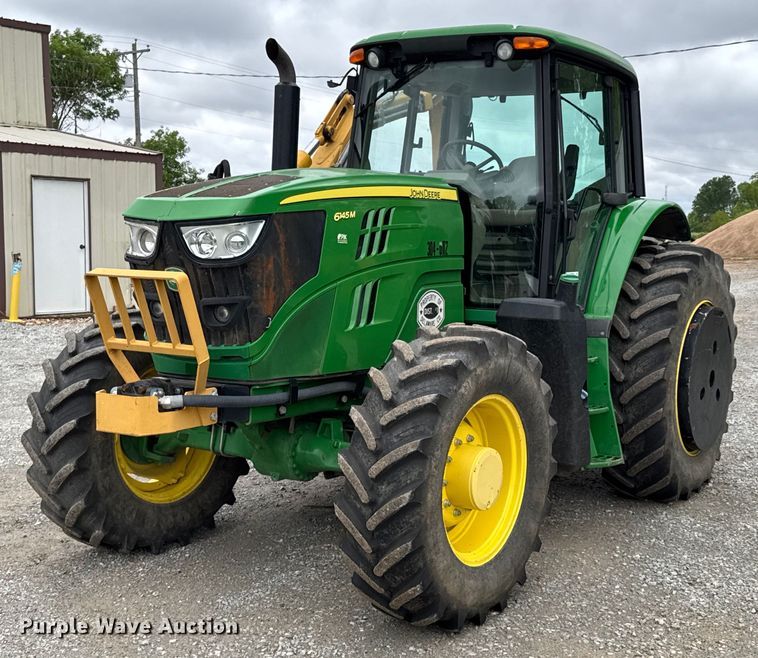 John Deere 6145M MFWD tractor - DU9752