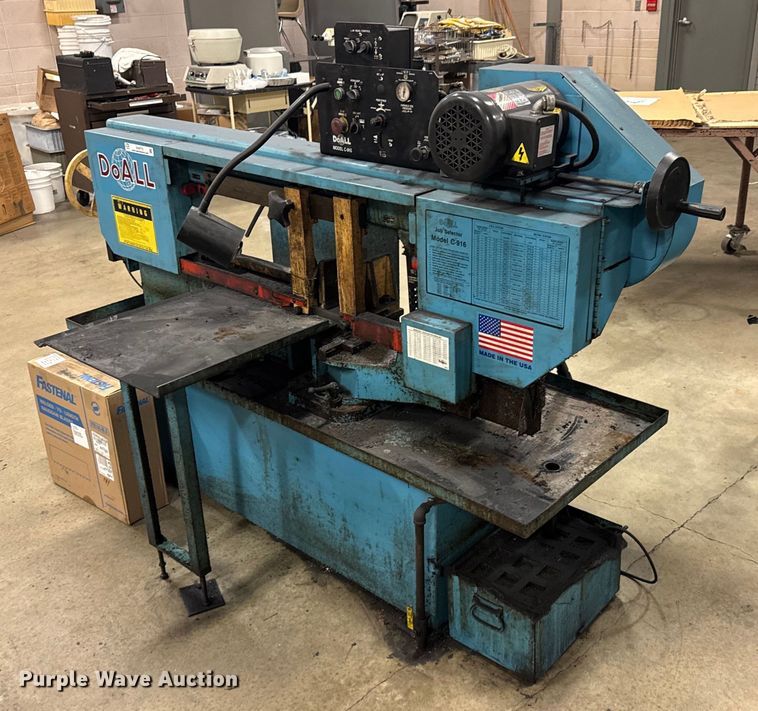 DoAll C-916S metal band saw - DU9772