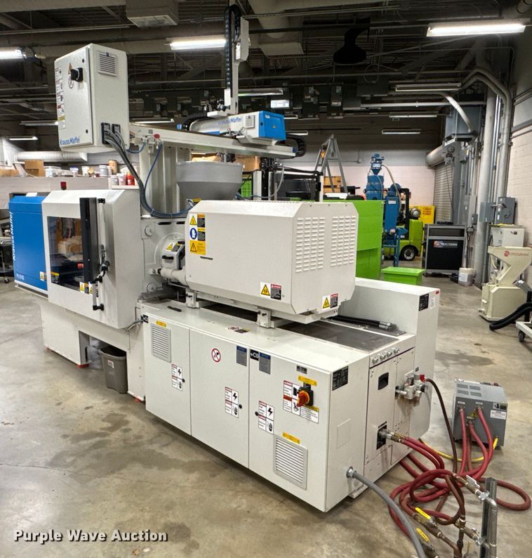2017 KraussMaffei KM-81-100-PX injection molding machine - DU9773