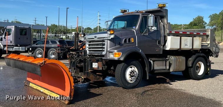 2007 Sterling L7500 dump truck - EB2586