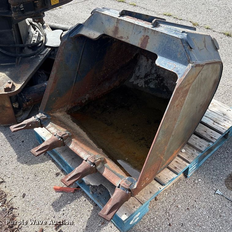 excavator bucket - EG8459