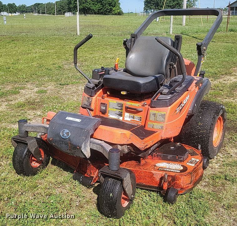 Kubota  ZD326 ZTR lawn mower - EJ7570