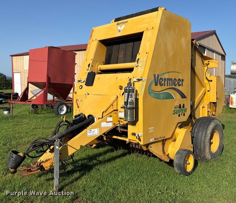 2009 Vermeer 604SM round baler - DM1901