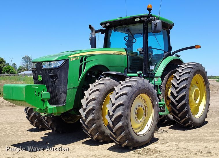 2011 John Deere 8360R MFWD tractor - DP4956