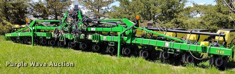 2015 John Deere 1725 planter - DP4960