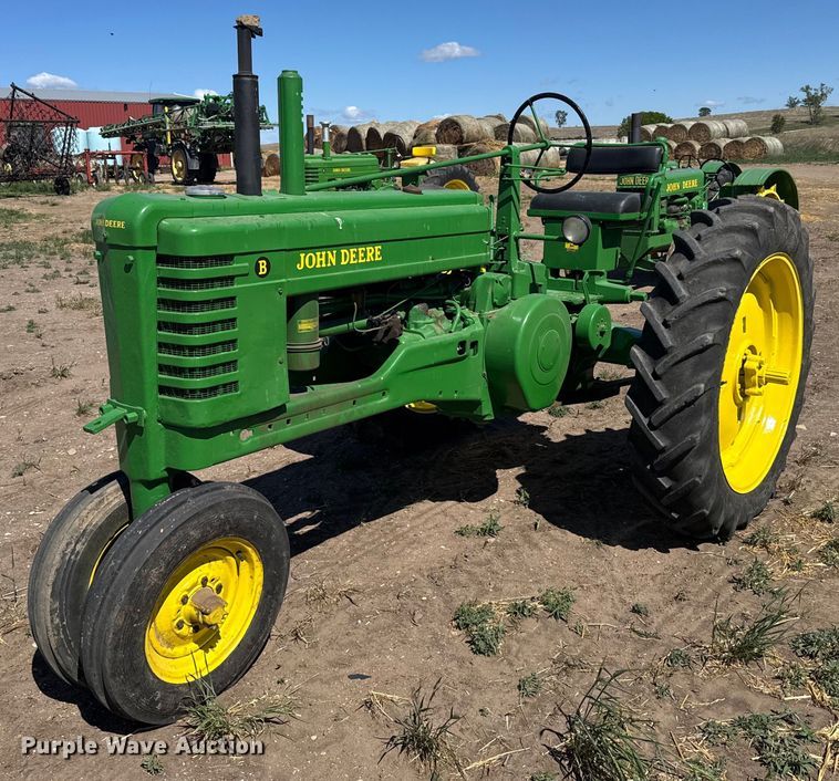 1950 John Deere B tractor - EG6473