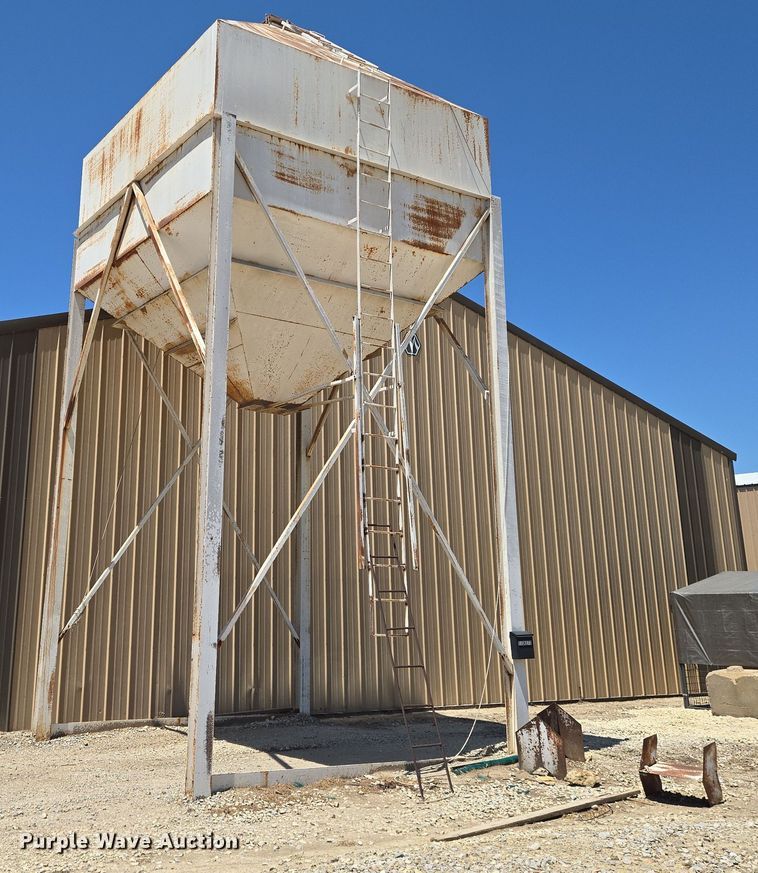 Grain bin - EO0831