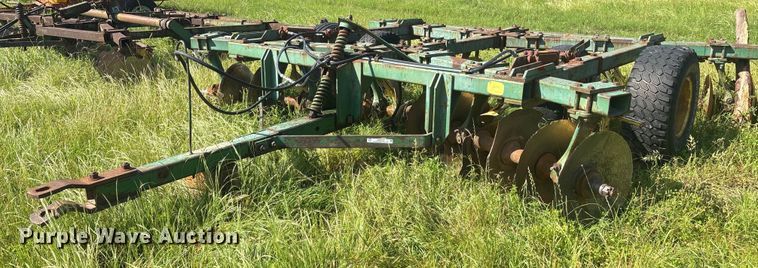 John Deere tandem disk - ND9742