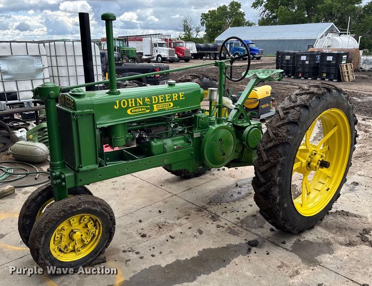 1936 John Deere B Tractor - NE9834