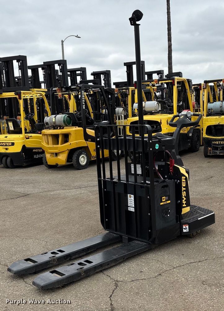 2023 Hyster B60ZAC2 pallet jack - EL6035