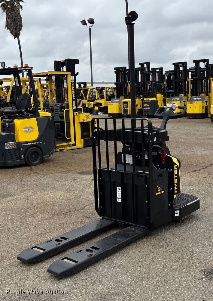 2023 Hyster B60ZAC2 pallet jack - EL6037