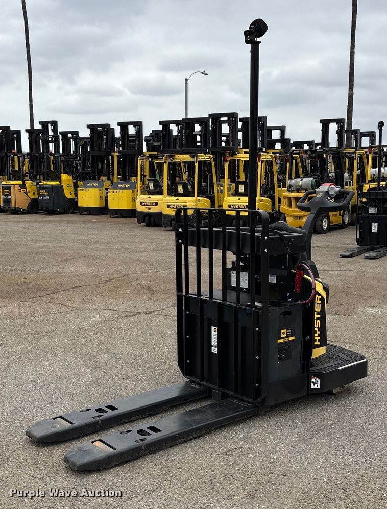2023 Hyster B60ZAC2 pallet jack - EL6039