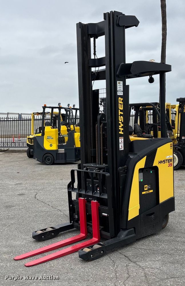 2023 Hyster N35ZR3-16.25 reach truck - EL6058