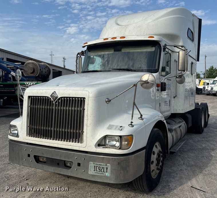 2007 International 9400I semi truck - DW1974