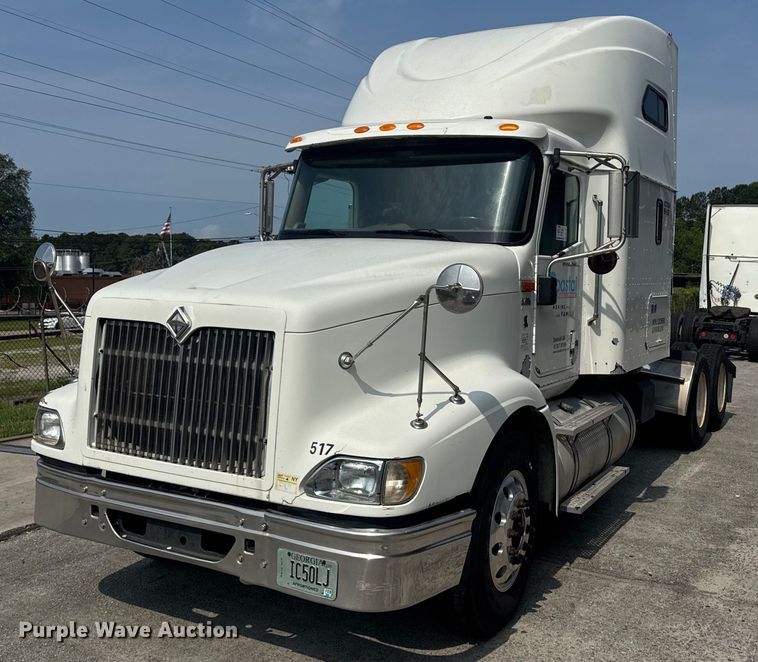 2007 International 9400I semi truck - DW1987