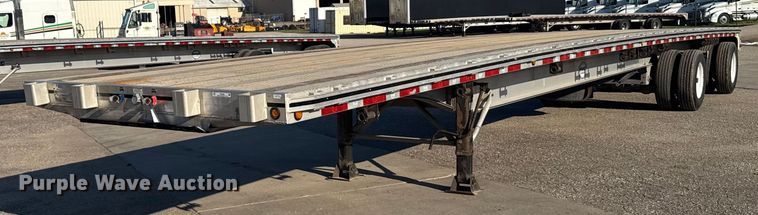 2014 Mac flatbed trailer - EG6586