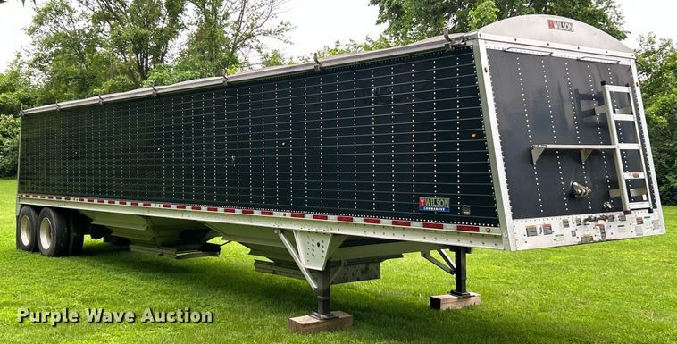 2017 Wilson Commander grain trailer - EK8162