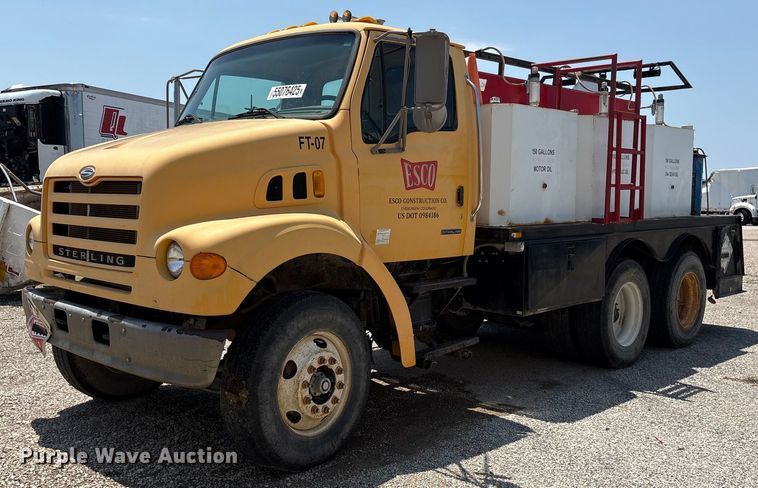 2004 Sterling L7500 fuel / lube truck - YA0520