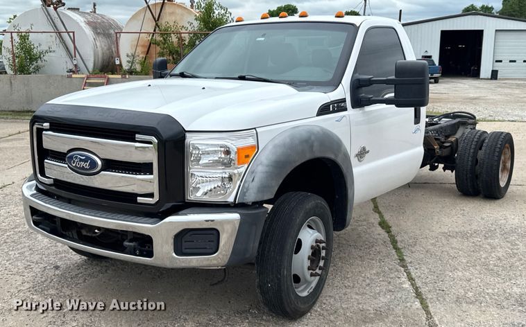 2012 Ford F550 Super Duty truck cab and chassis - DU9760