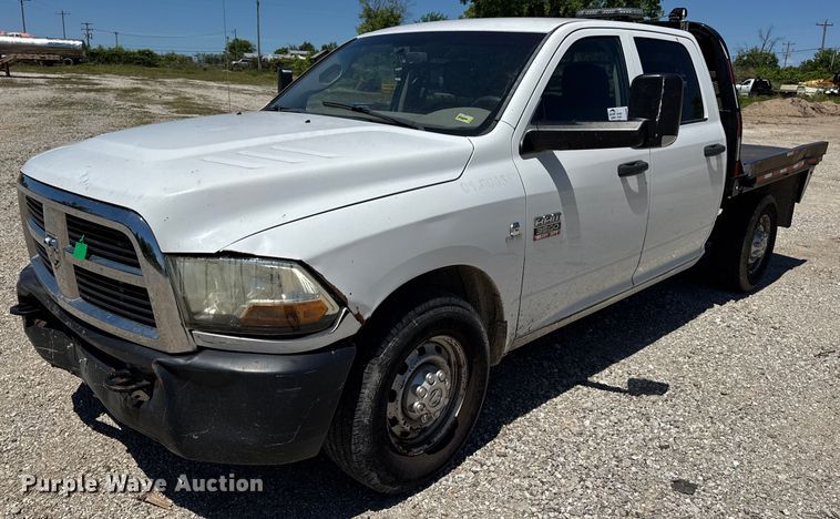 2012 Dodge Ram 3500 Crew Cab flatbed pickup truck - DV4066