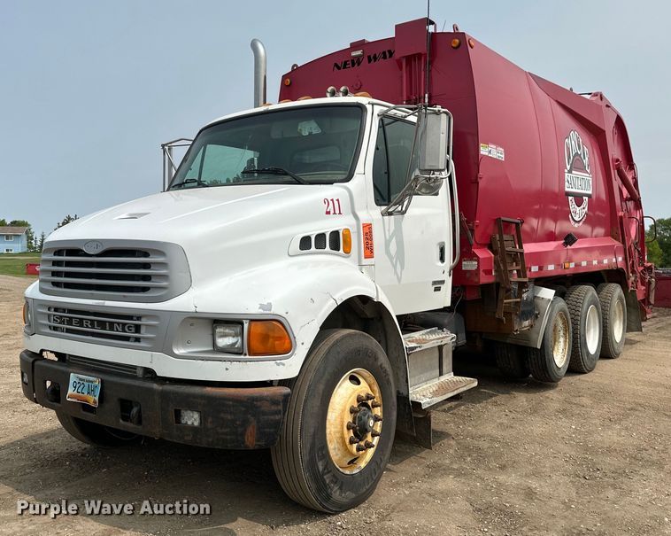 2005 Sterling Actera refuse truck - EB2613