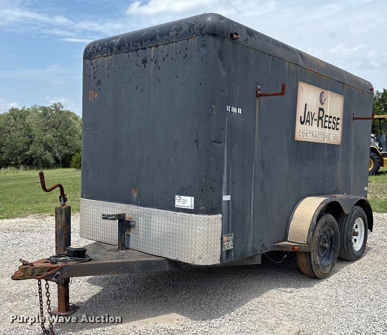 2002 W-W enclosed cargo trailer - ED5684