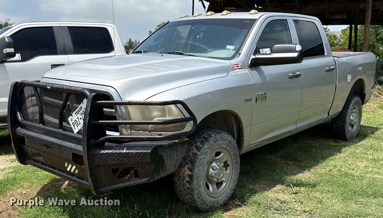 2011 Dodge Ram 2500 Crew Cab pickup truck - ED5703