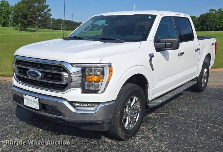 2022 Ford F150 XLT SuperCrew pickup truck - EJ7568