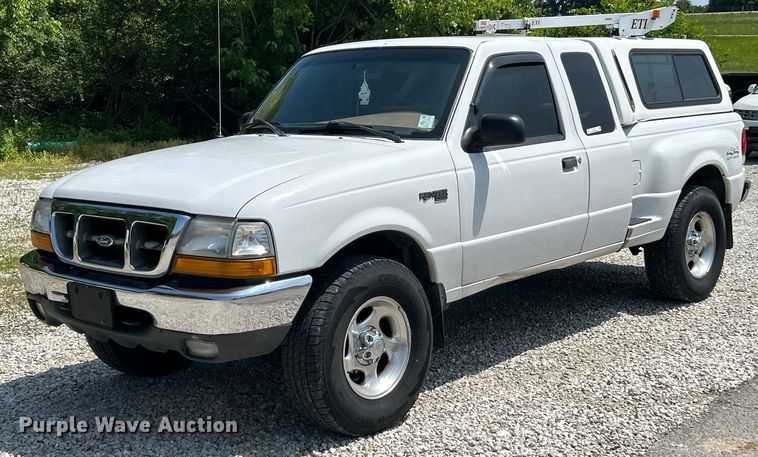 2000 Ford Ranger XLT SuperCab pickup truck - EK8173