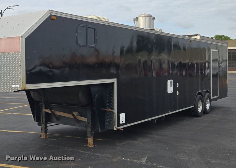 2001 S&S food trailer - EM7422