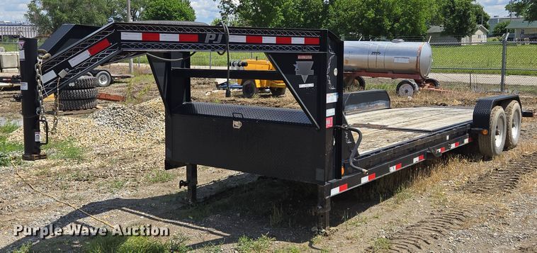 2016 PJ tilt deck equipment trailer - EM7443
