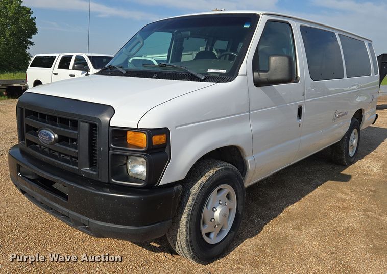 2008 Ford E350 van - EN8036