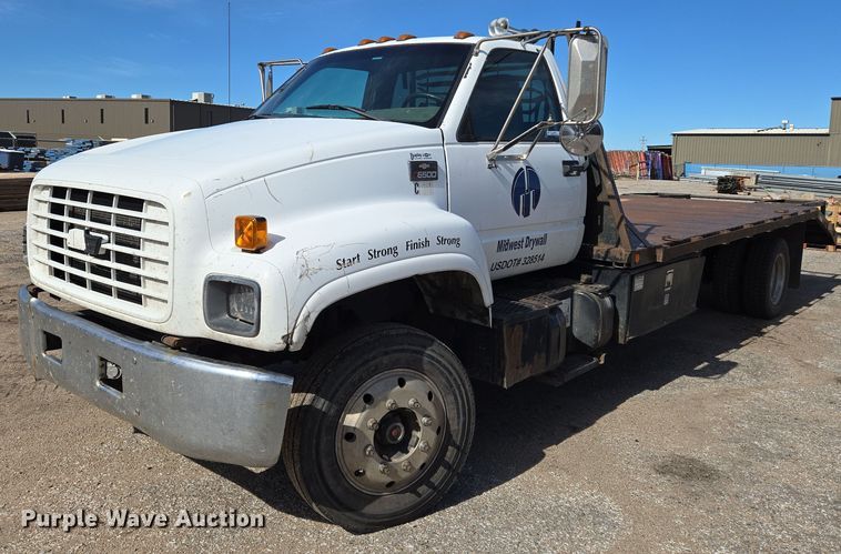 2000 Chevrolet C6500 flatbed truck - EO0838