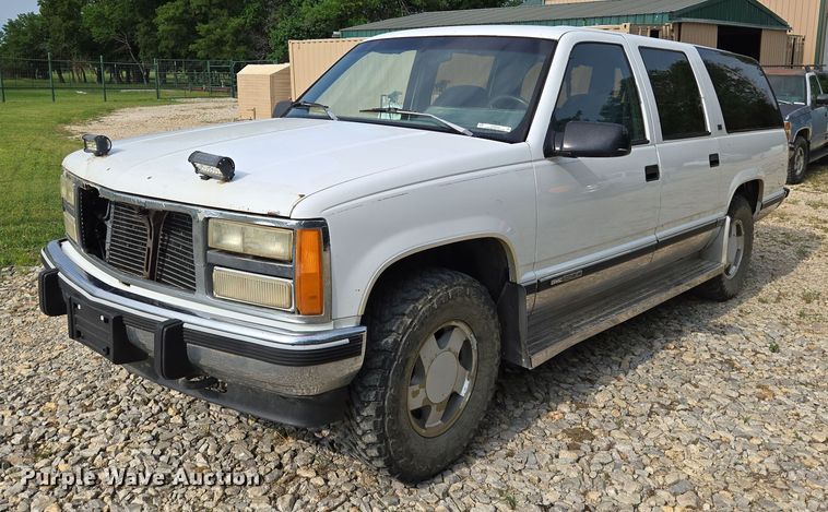 1992 GMC Suburban SUV - EO0933