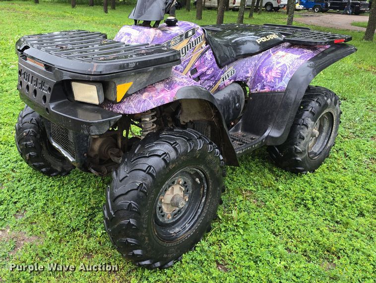 2004 Polaris Magnum 330 ATV - EO1017