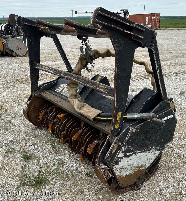2020 Caterpillar HM415C skid steer mulcher - DH9983