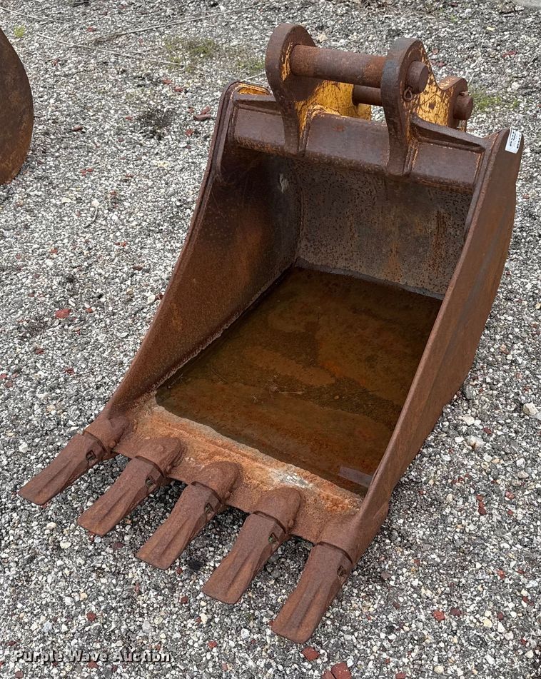 (3) Case buckets - DR2825