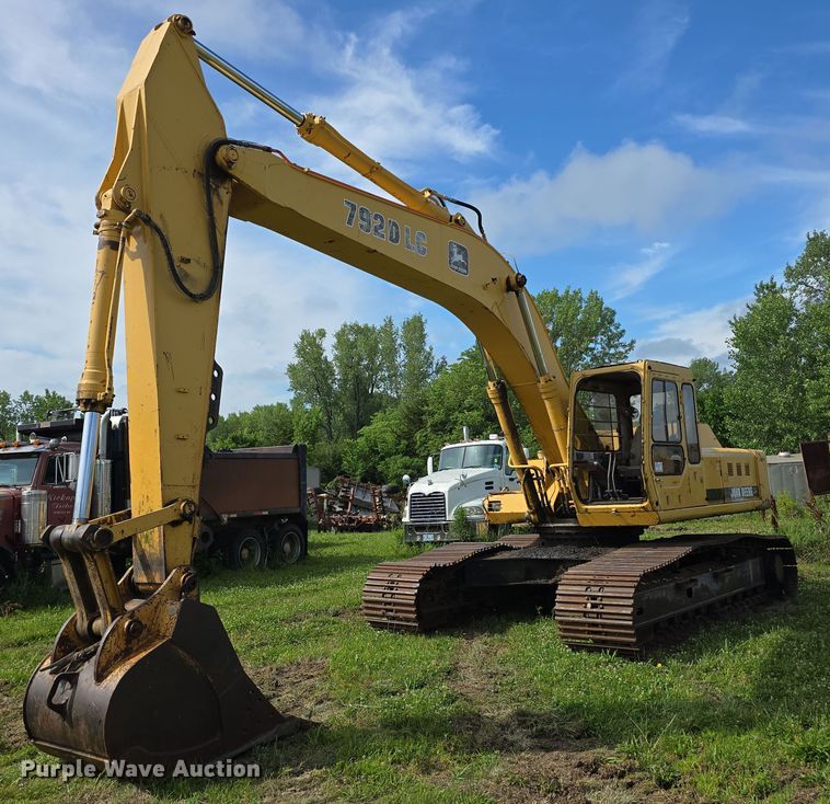 1996 John Deere 792DLC excavator - DT6929