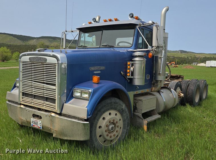 1992 Freightliner FDL120 semi truck - DT7198
