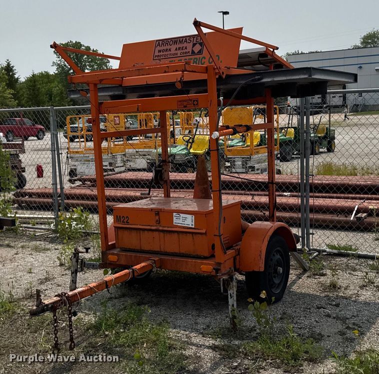 Arrowmaster WAAW 25 E S60 arrow board trailer - DV2716
