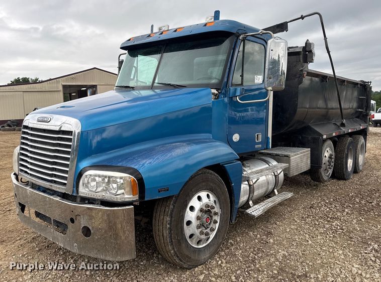 2008 Freightliner Century Class S/T dump truck - DV4161