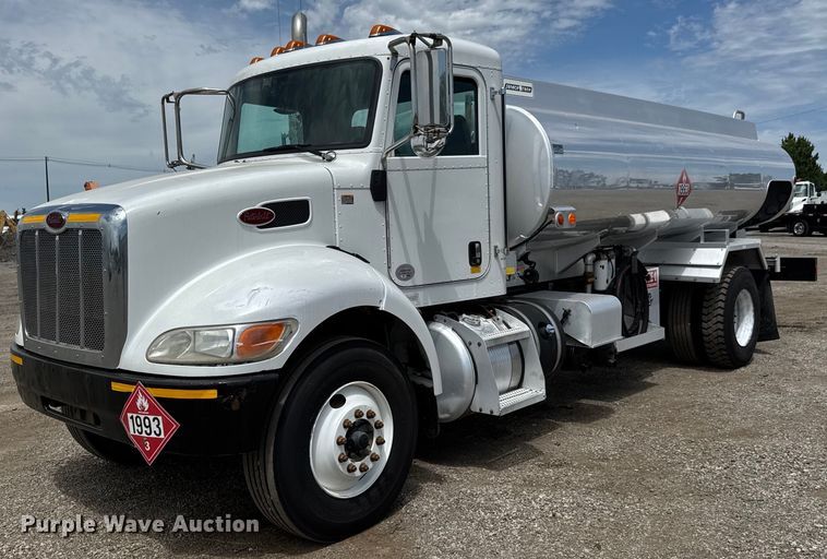 2019 Peterbilt 337 fuel truck - DY0018