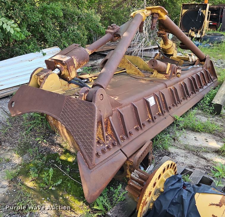 Caterpillar D8 dozer blade - EB8118