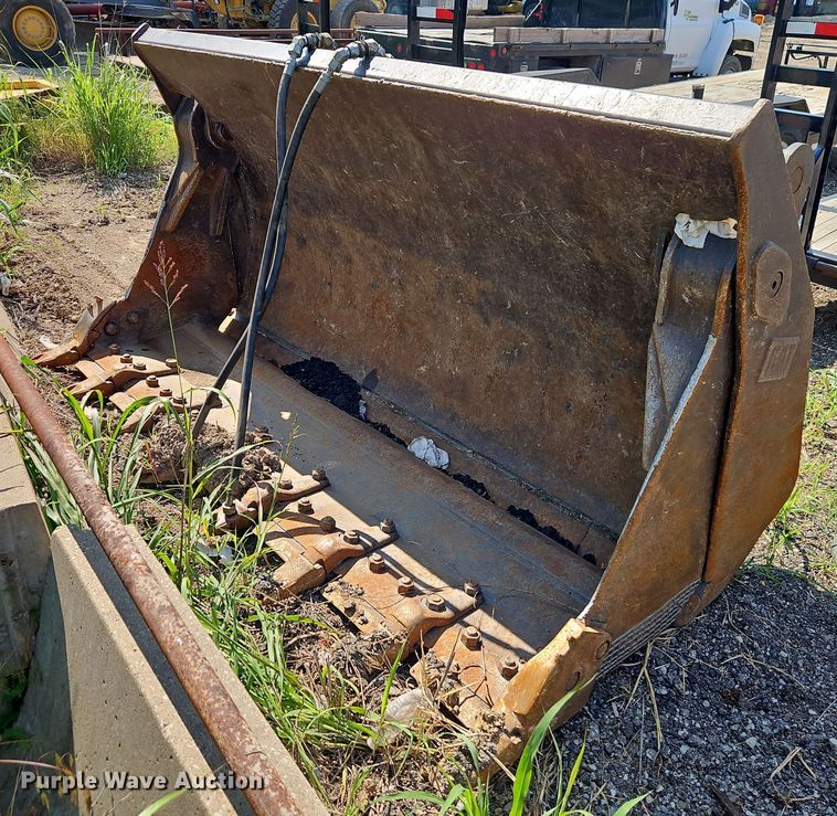 Caterpillar four in one bucket - EB8121