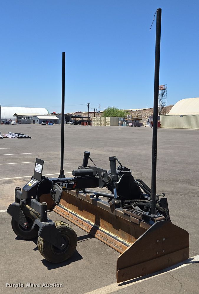 2018 Caterpillar BB124 skid steer box blade - EC1038