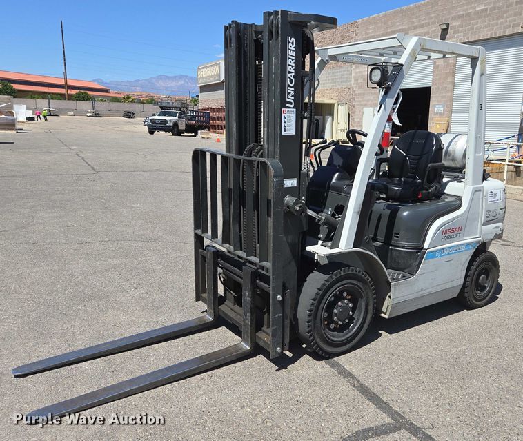 2015 Nissan PF30LP forklift - EC1041