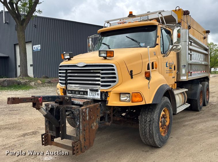 2001 Sterling LT8500 dump truck - EF2035
