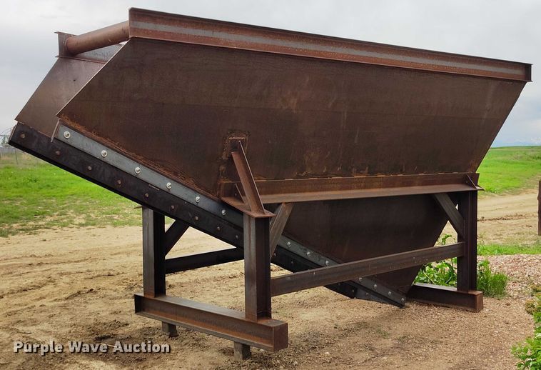 Shop built hopper - EH0331