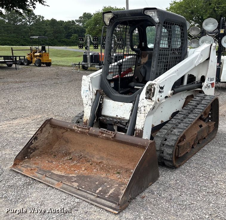 2017 Bobcat T630 tracked skid steer loader - EM2627