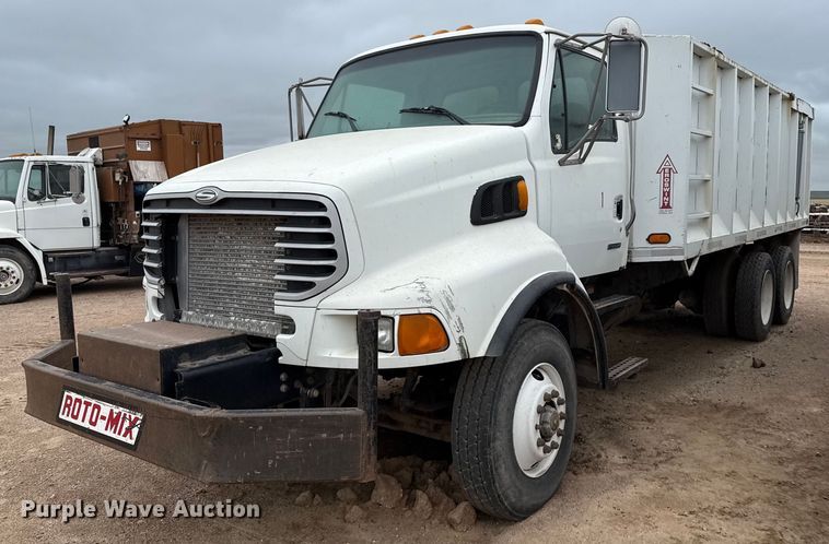 2004 Sterling L8500 dump truck - EQ4902